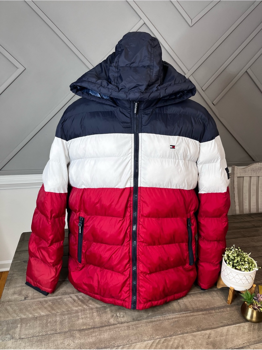 Tommy Hilfiger Men's Quilted Puffer Hooded Puffer Jacket Red White Blue Sz 3XL